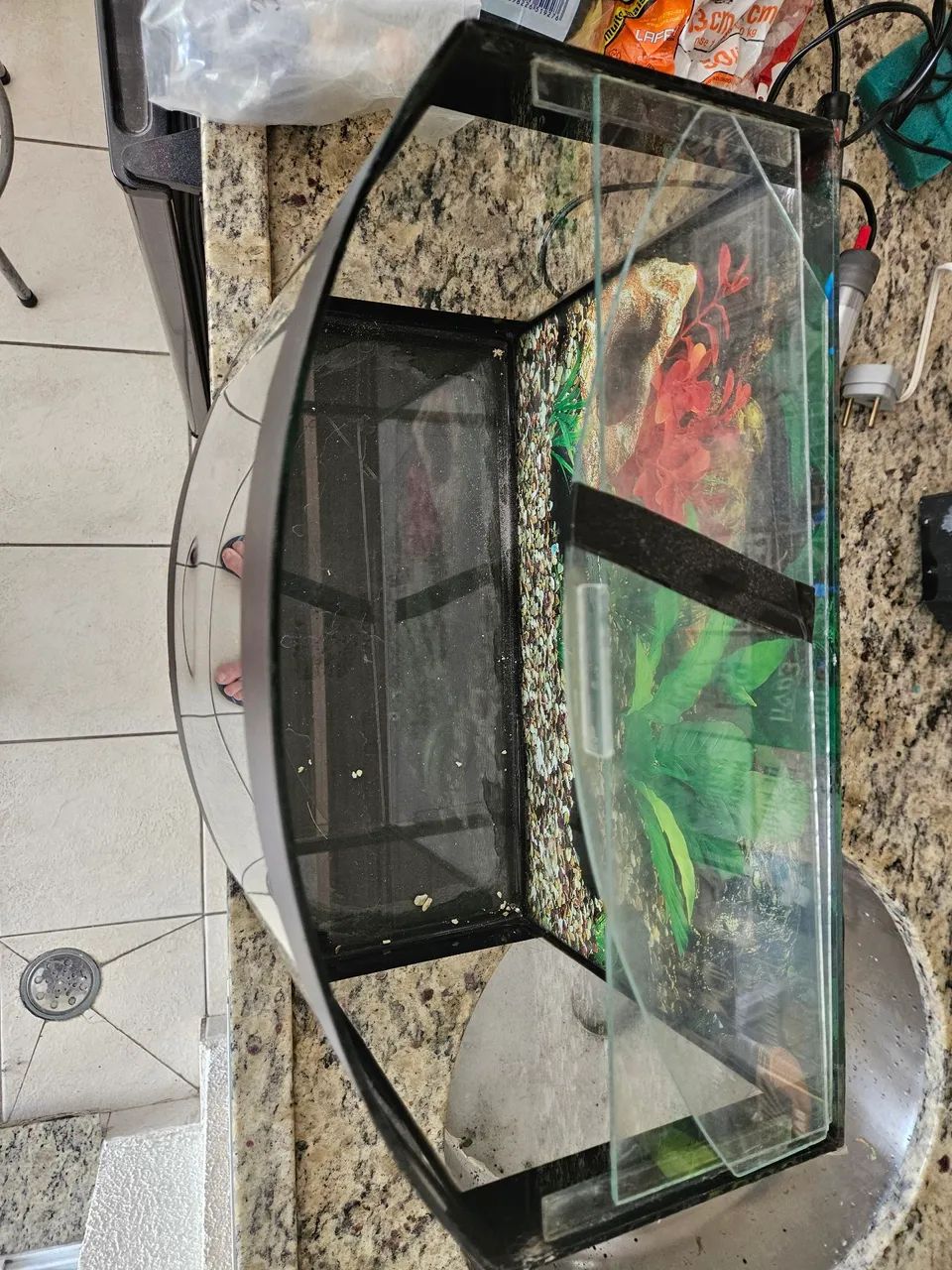 Aquário curvo de 26 litros - Foto 3