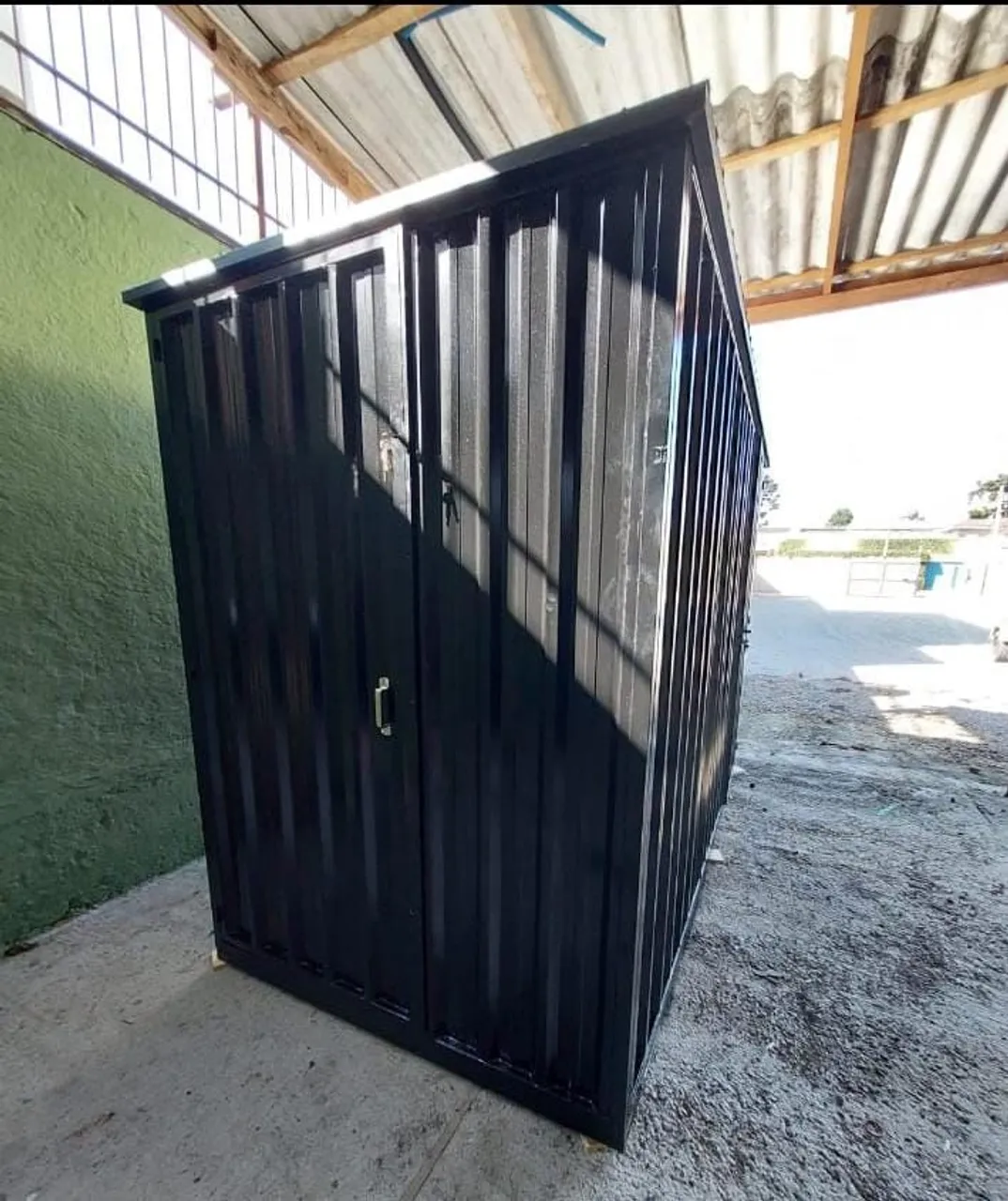 Container Desmontável 3 x 1,5 por 2,10 de altura