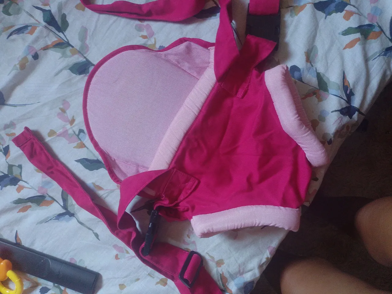 Bebê canguru confortável