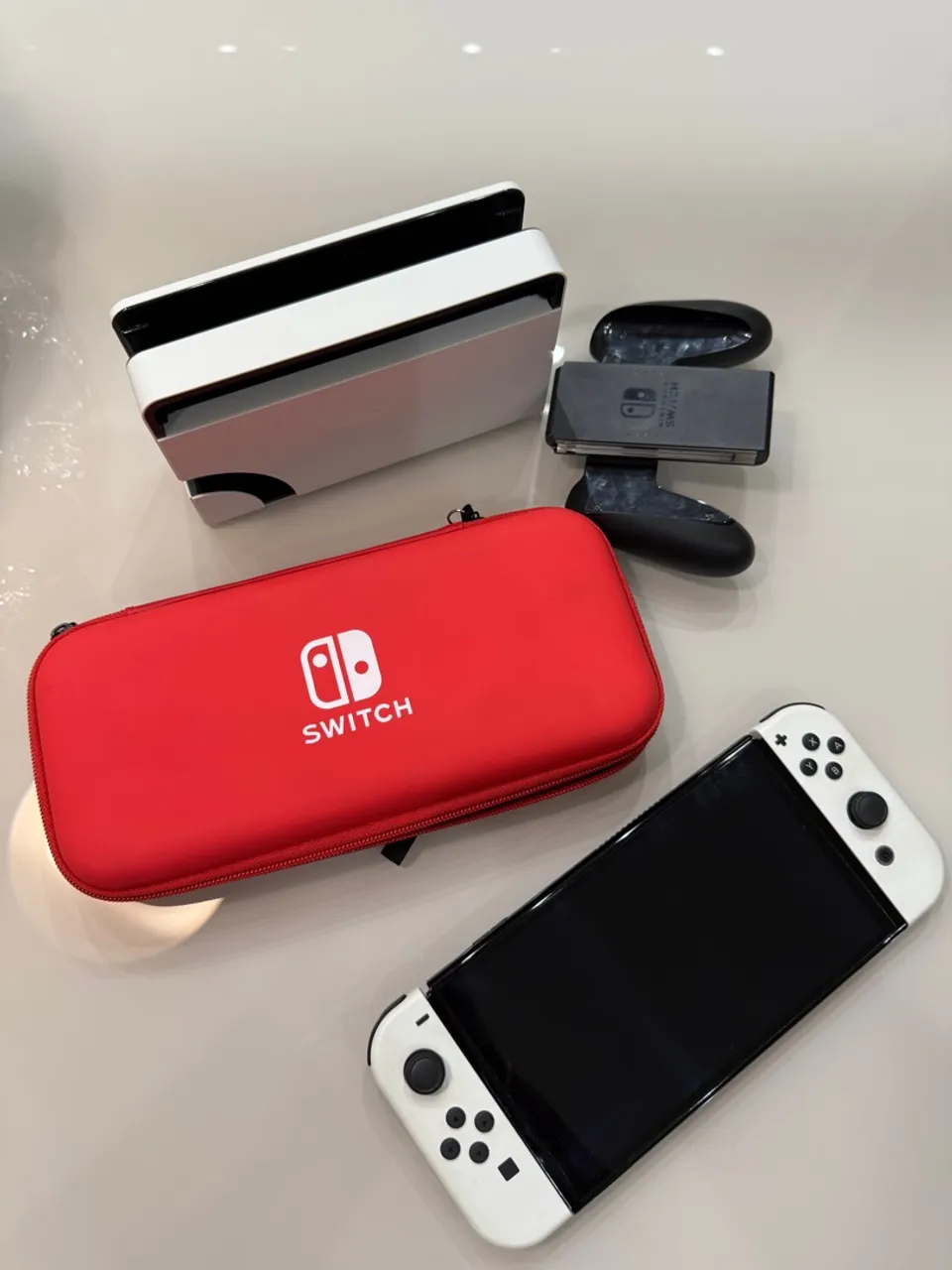 Nintendo Switch V2 + Mario Kart