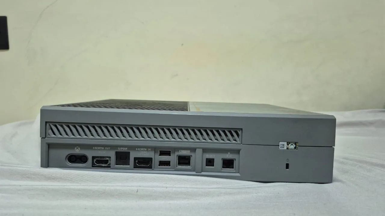 Xbox One 1tb - Foto 4