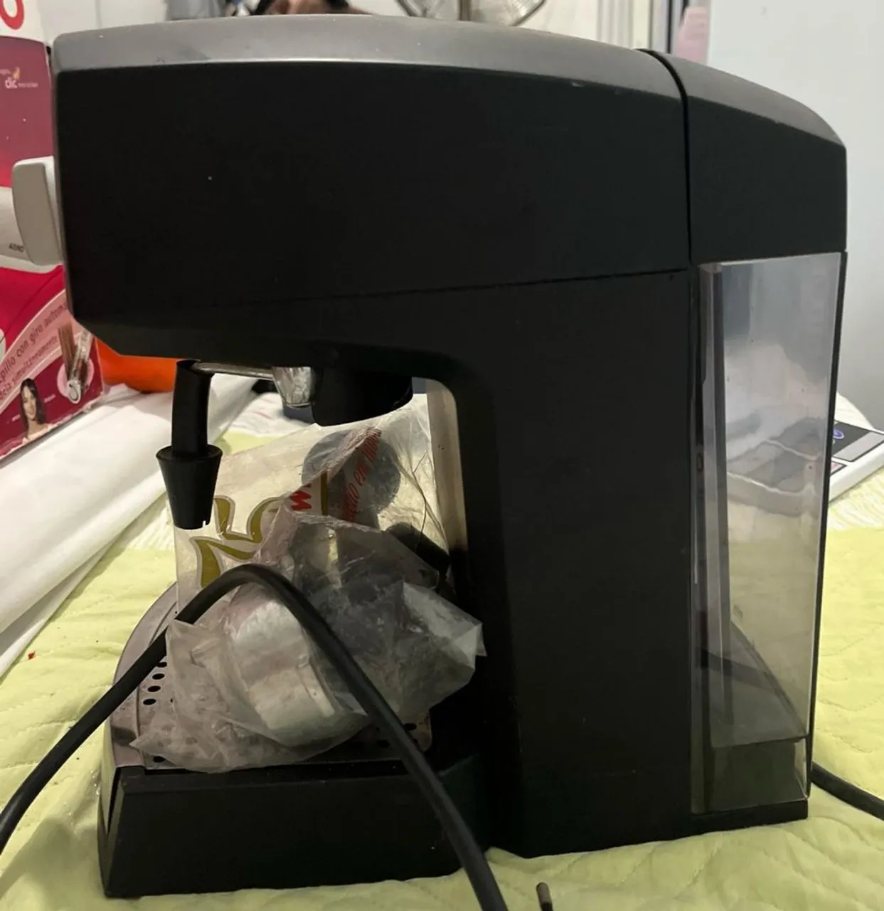 Cafeteira Eletrolux profissional usada