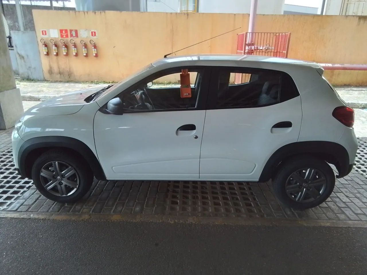Renault Kwid 2023 1.0 12v sce flex zen manual - Foto 4