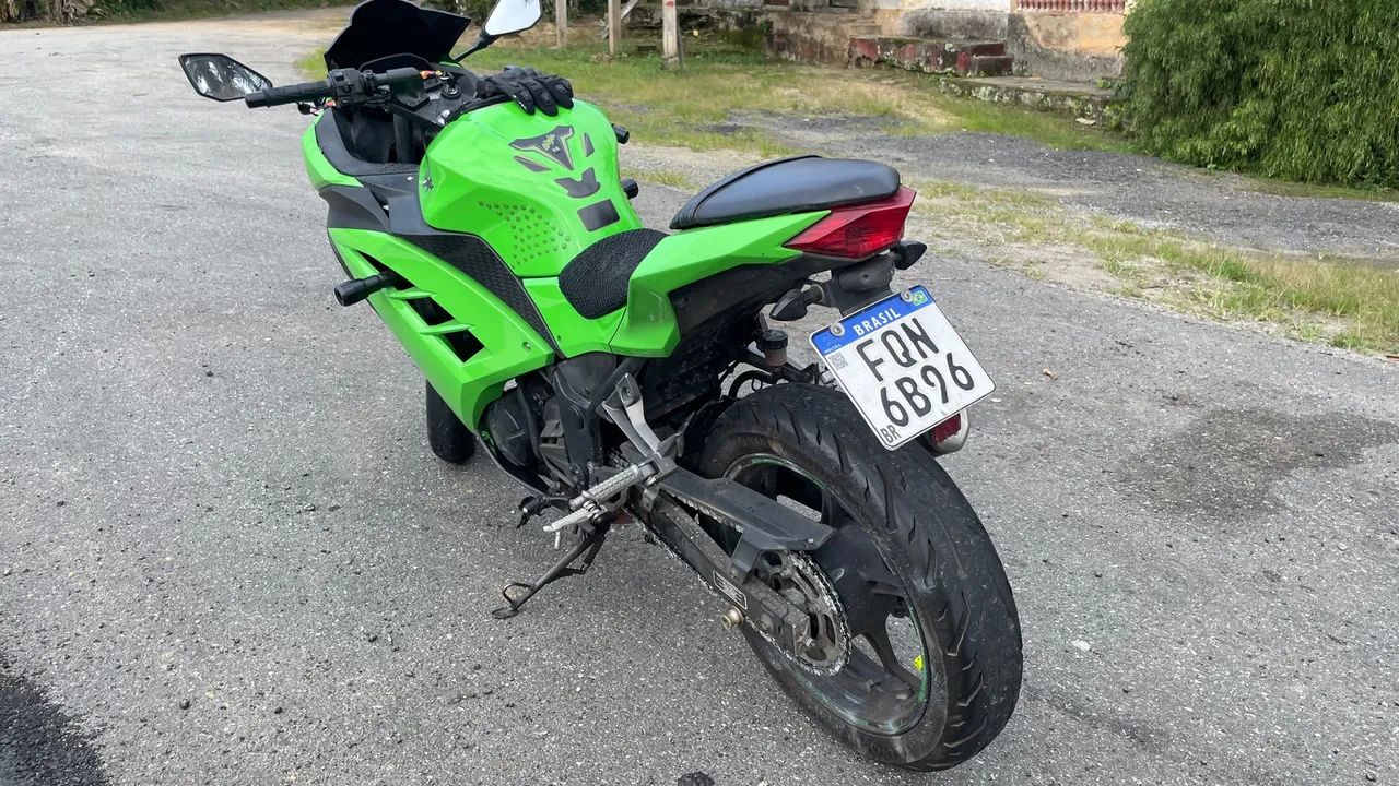 Kawasaki Ninja 300 - Foto 5