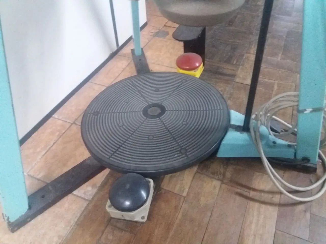 Vendo Máquina  Remalhadeira Exacta,  Finura 10. - Foto 4