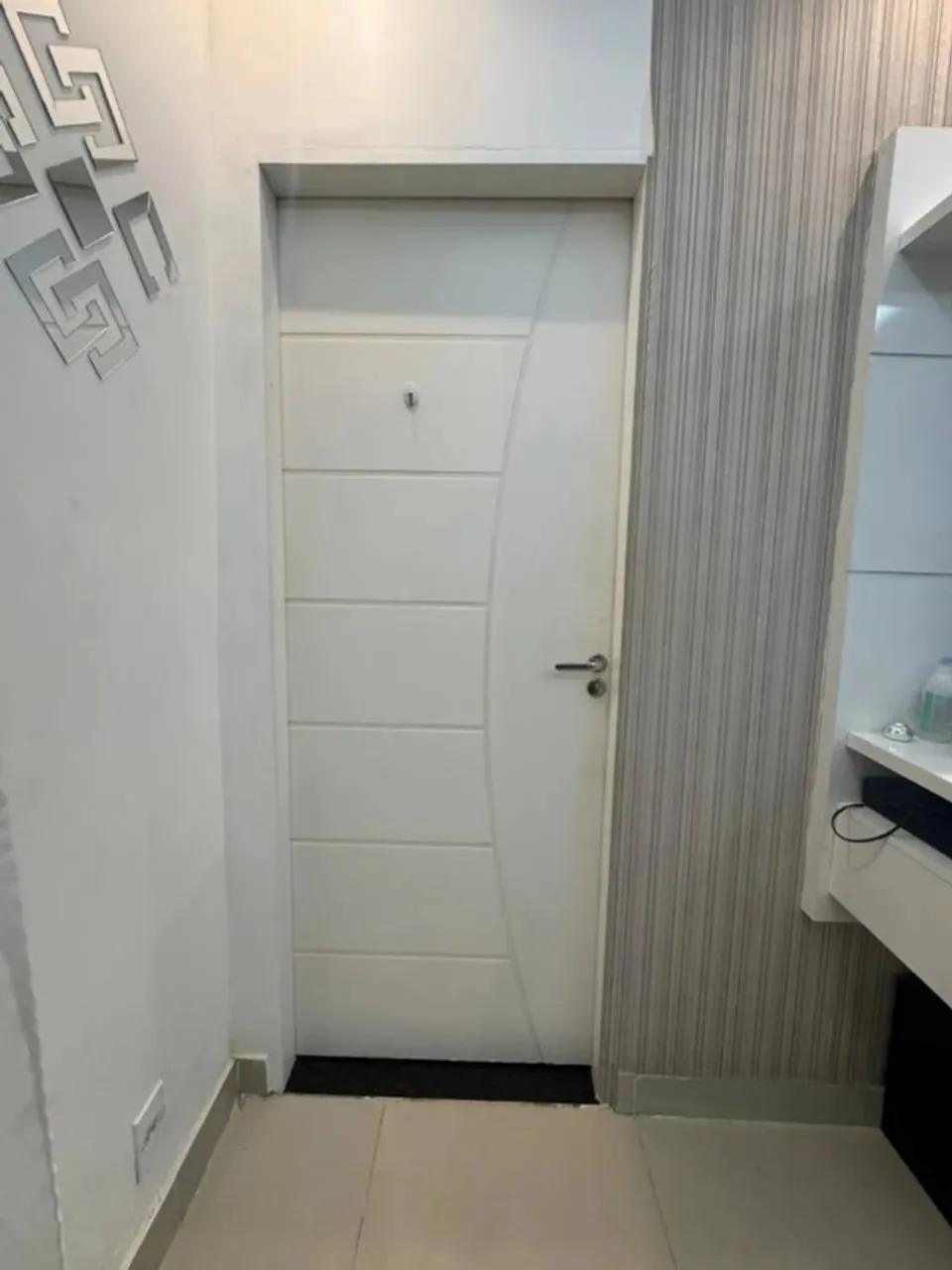 2 PORTAS EM EXCELENTE ESTADO
