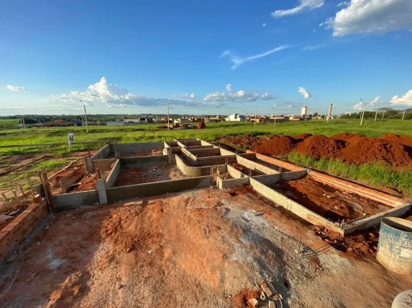 TERRENO E CONSTRUÇÃO BAIRRO BOA VISTA (leia o anúncio)