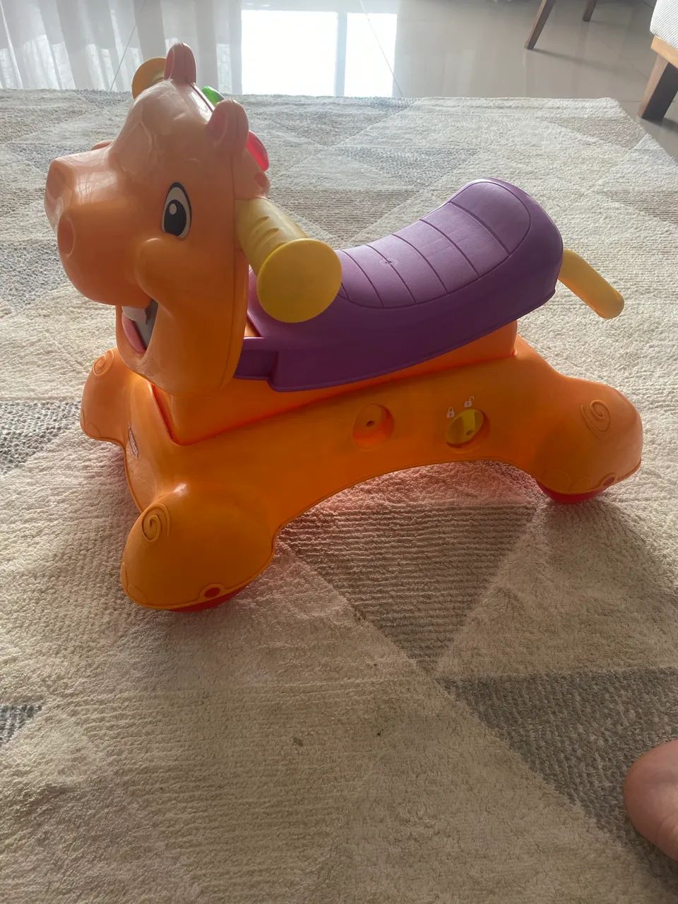 Brinquedo Playskool para crianças 