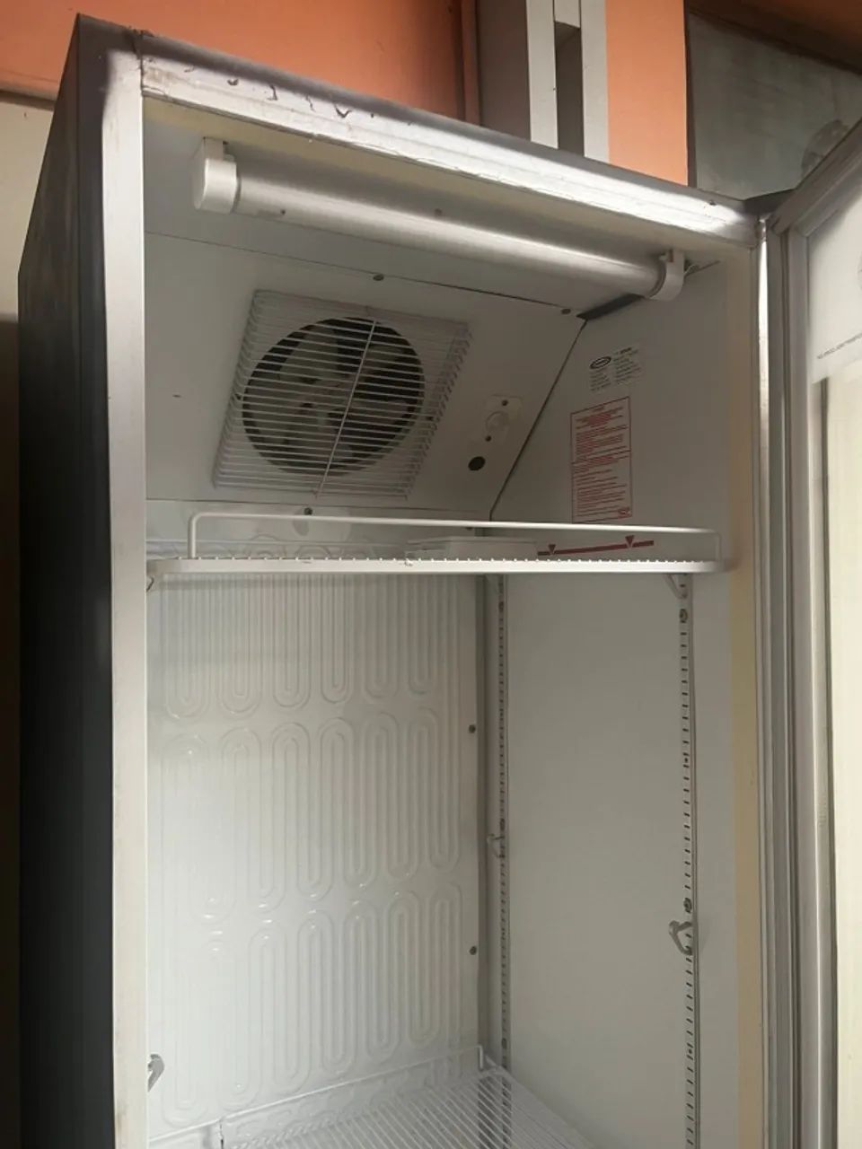 Geladeira Expositora