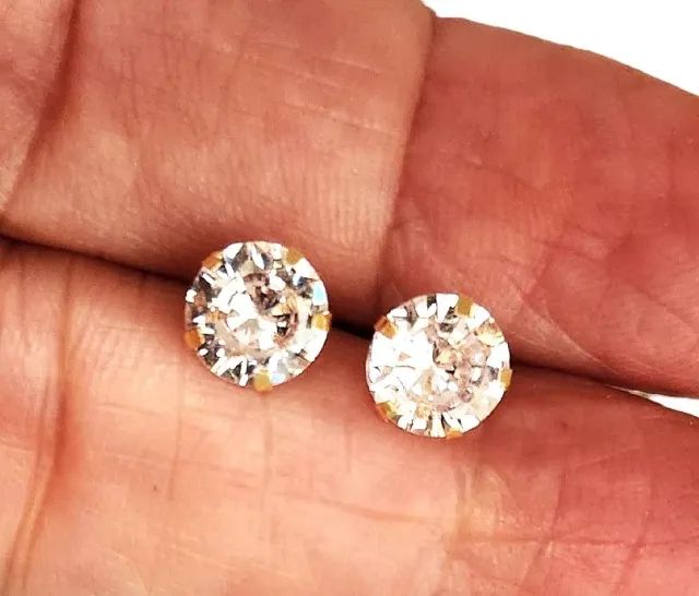 brinco ponto de luz 5mm ouro 18k amarelo e zircônia branca - Foto 4