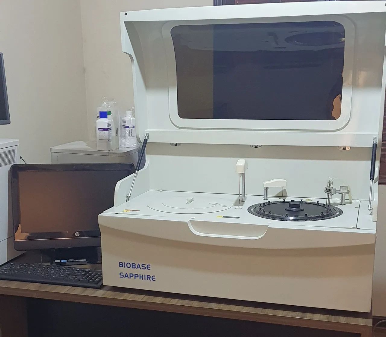 Biobase Sapphire - Equipamento Laboratorial Analisador Bioquímico Automático - Foto 4