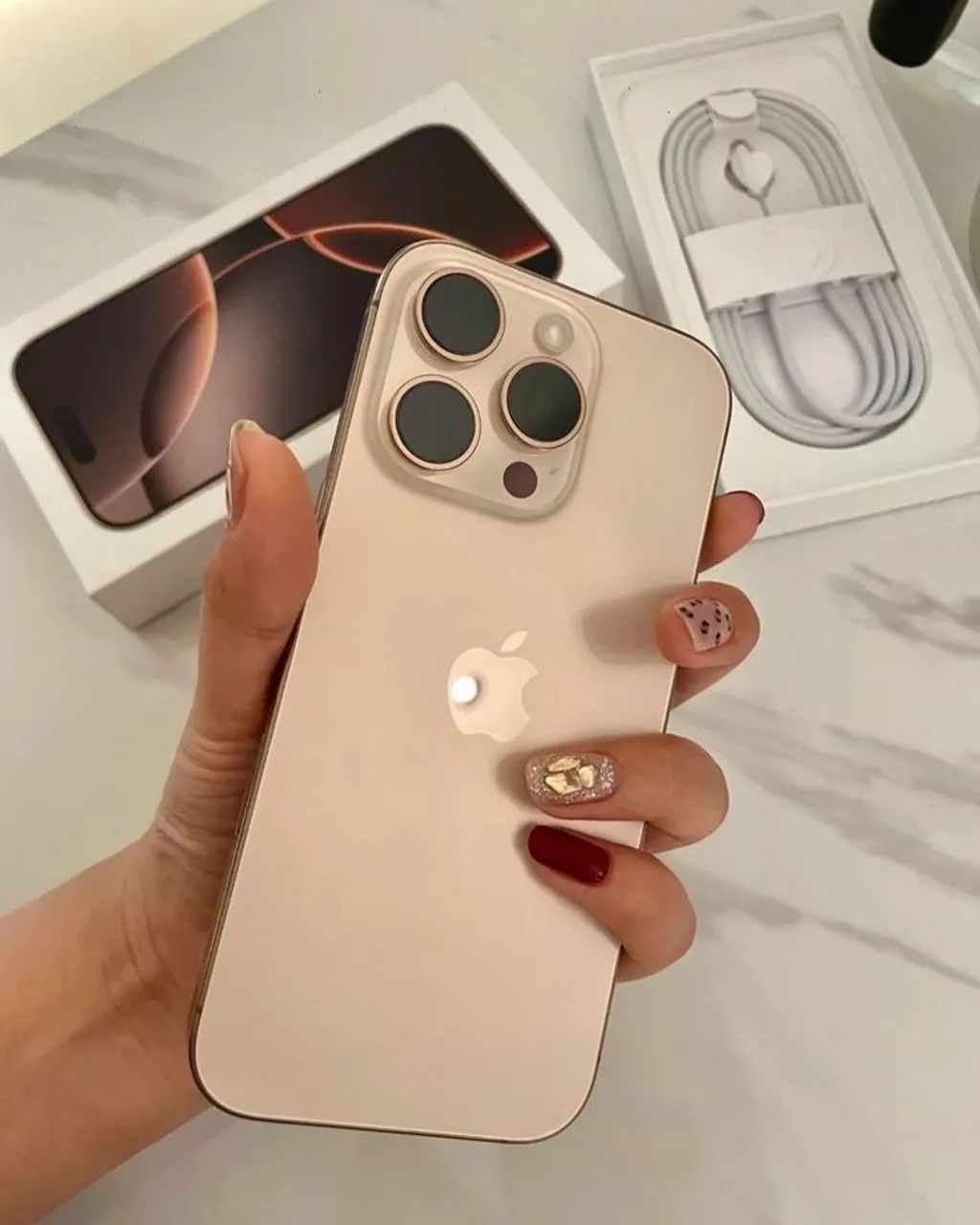 iPhone 16 pro Max semi novos TODAS AS CORES DISPONIVEIS - Foto 3