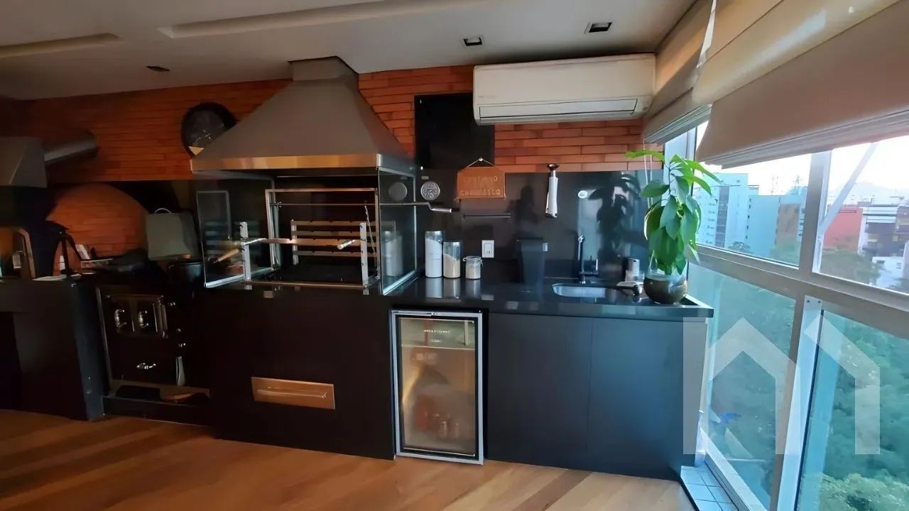 DESTAQUE - Apartamento à venda no Condomínio Villagio Panamby - RUA ITAPAIÚNA 1800, Panamb