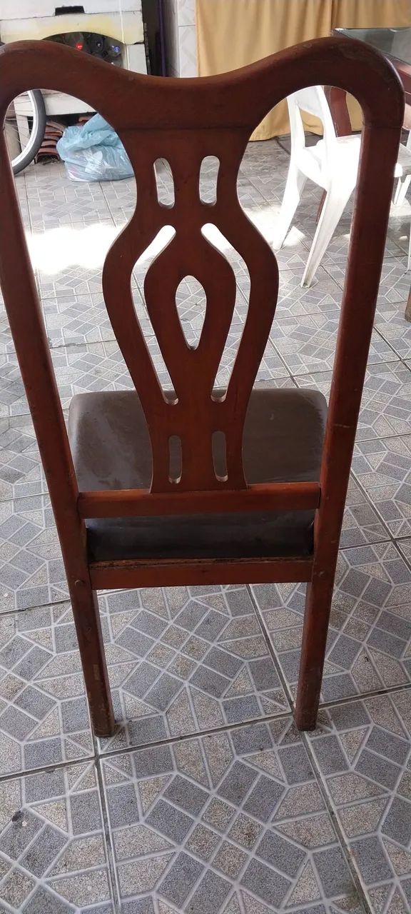 Cadeira de Jantar Clássica em Madeira e Courino - Foto 2