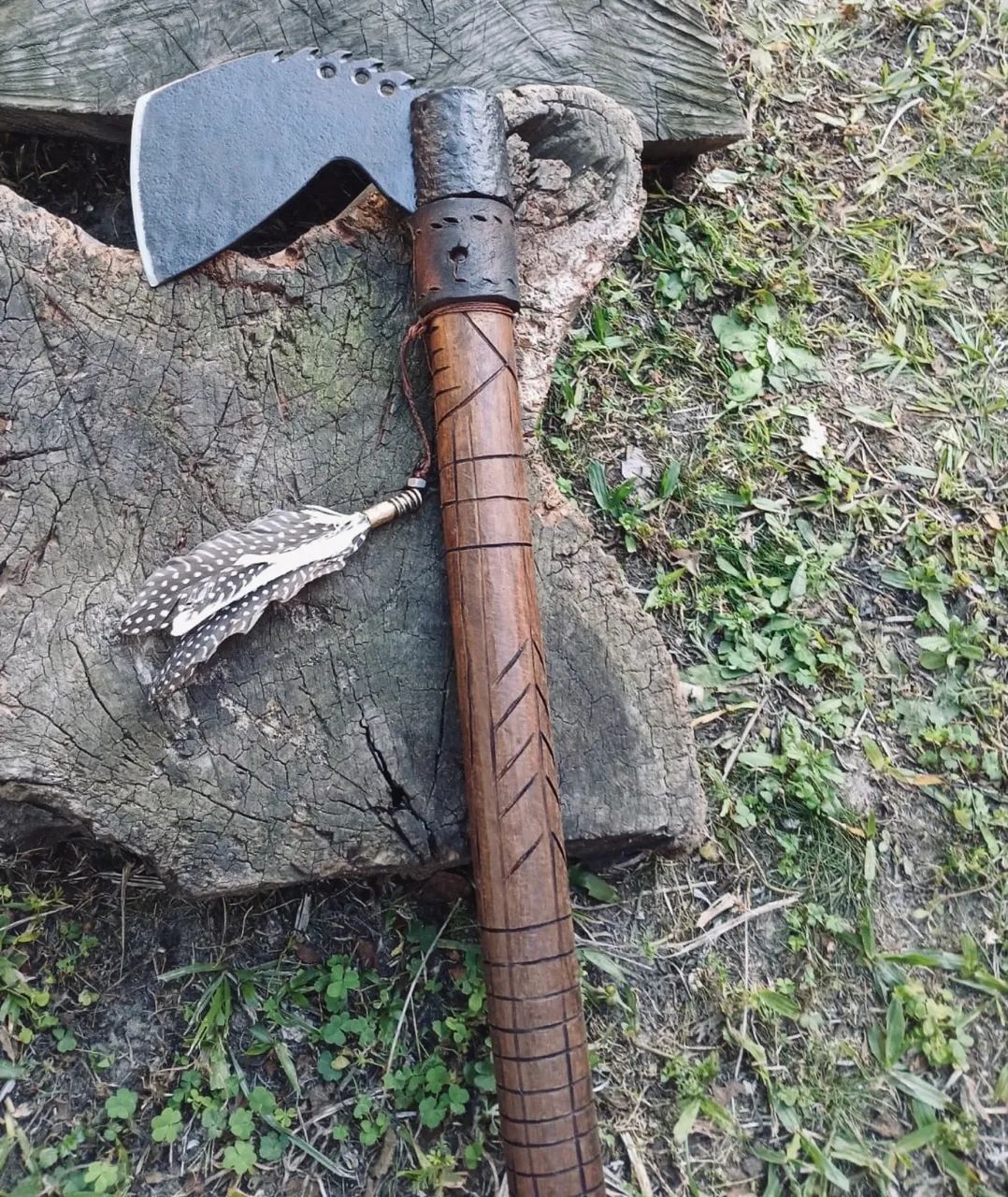Machadinha Indiana Robusta Artesanal em Aço Carbono com Cabo em Madeira - Foto 3