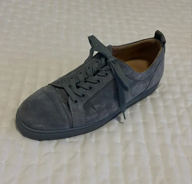 Sapatênis Masculino Louboutin cor cinza
