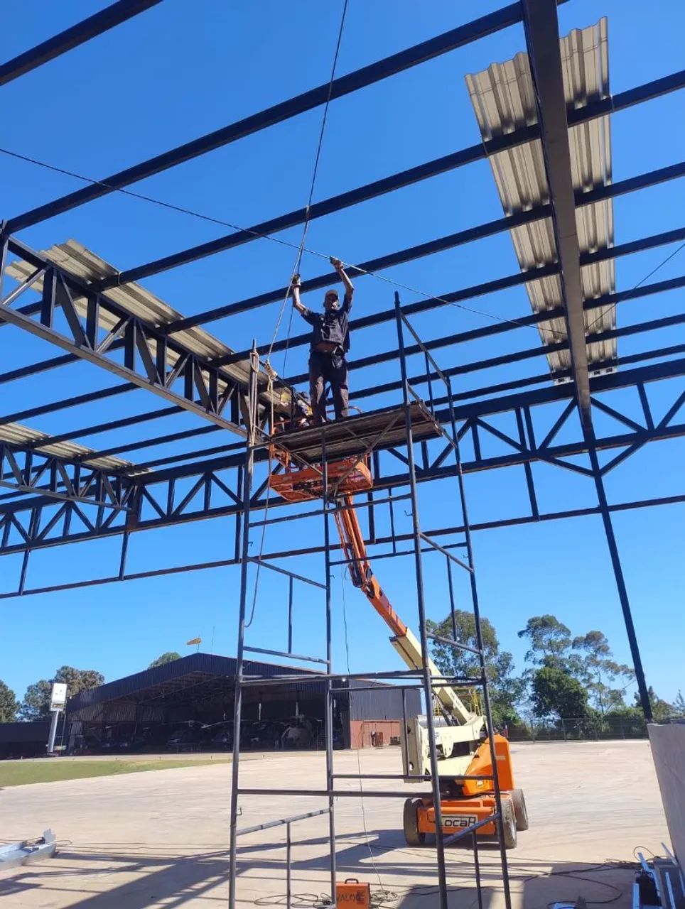 Estruturas metálicas para construção, telhados, treliças, mezaninos, etc - Foto 2