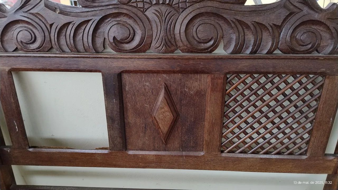 Cabeceira de Cama em Madeira Maciça - Foto 2