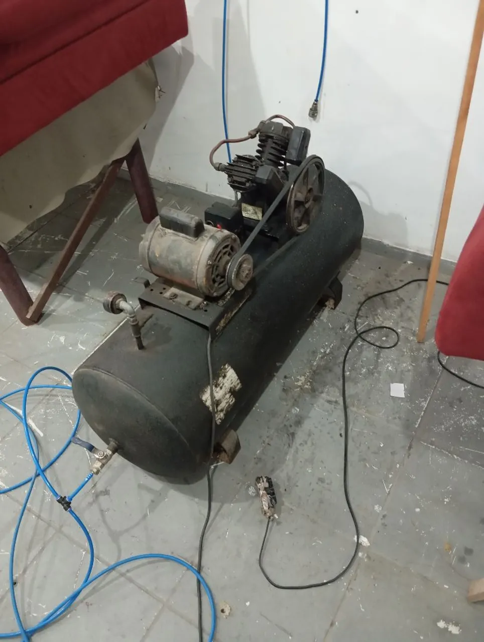 Compressor de ar industrial 140 litros