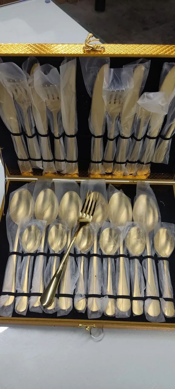 Conjunto talheres 24 peças DOURADO ( qualidade é elegância) - Foto 3