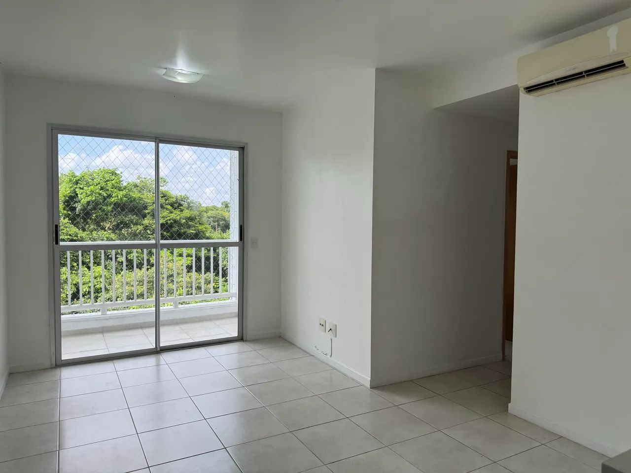 03 quartos (01 suite) Life Flores - Torquato Tapajos