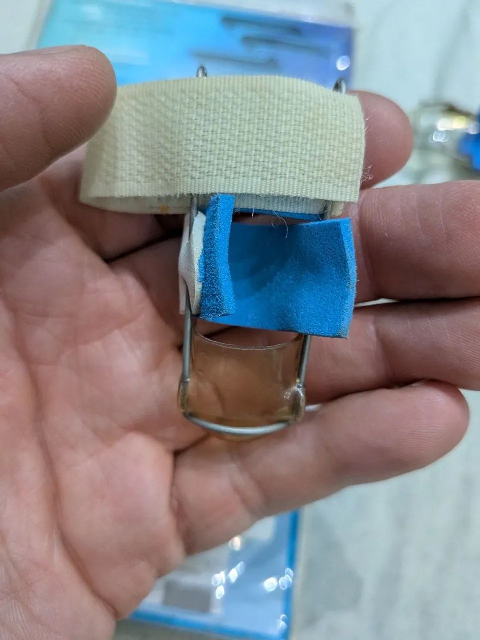 TALA PARA DEDO EM MARTELO SALVAPÉ. DUAS TALAS UMA TAMANHO P OUTRA TAMANHO G - Foto 3