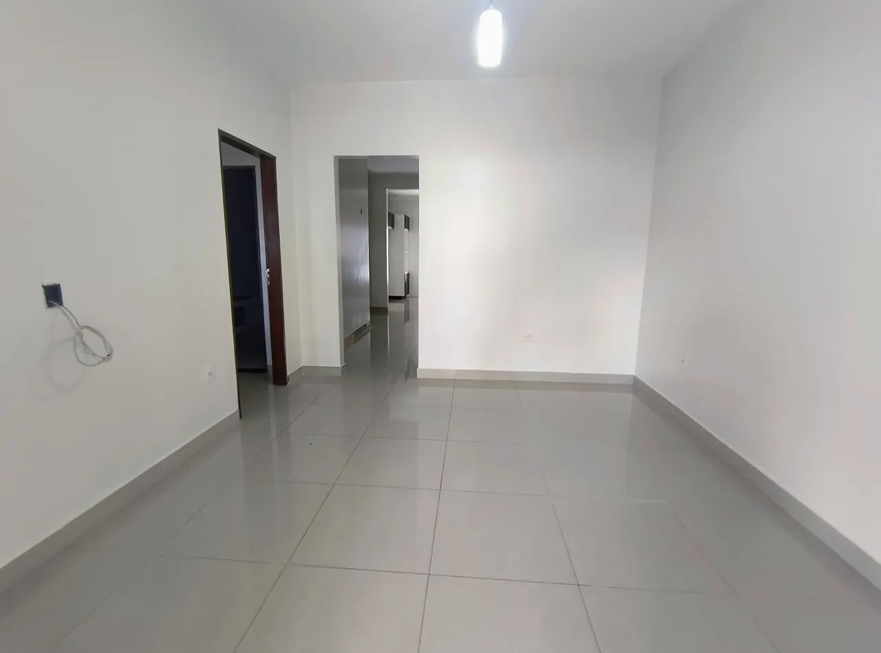 RIACHO FUNDO 1, QS 10, CASA 2 QTS SUITE, LAJE, PORCELANATO, ESCRITURADA, SÓ 395MIL AC IMÓV