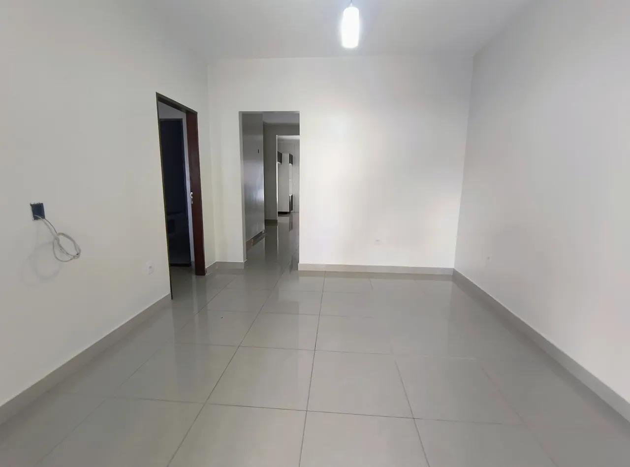 RIACHO FUNDO 1, QS 10, CASA 2 QTS SUITE, LAJE, PORCELANATO, ESCRITURADA, SÓ 395MIL AC IMÓV