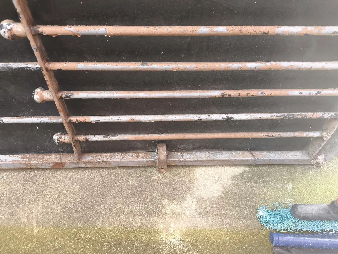 Portão social com chapa galvanizada64861278000771121