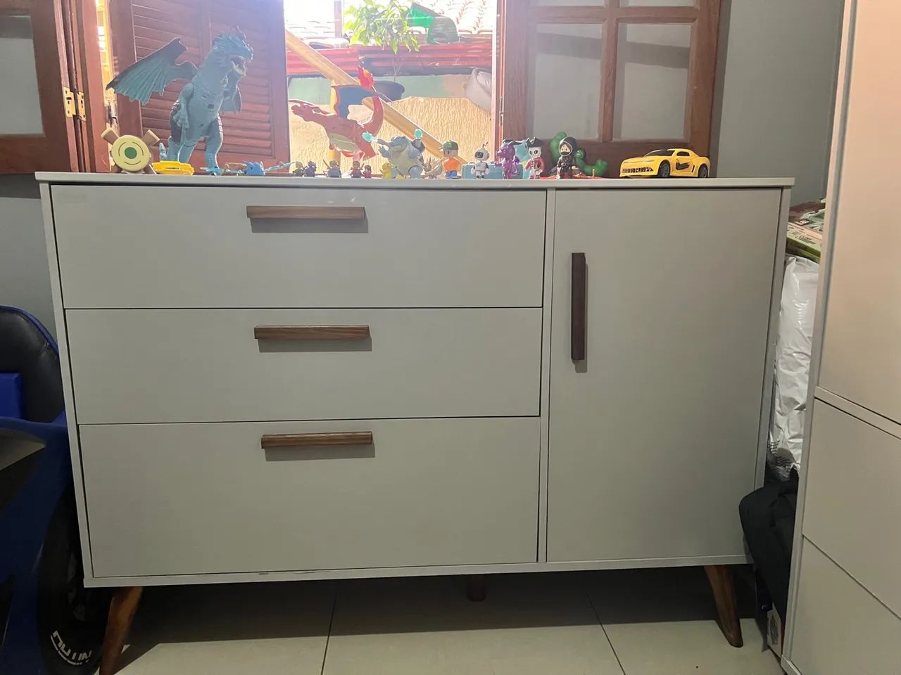  Guarda-Roupa e Cômoda Modernos - Foto 3