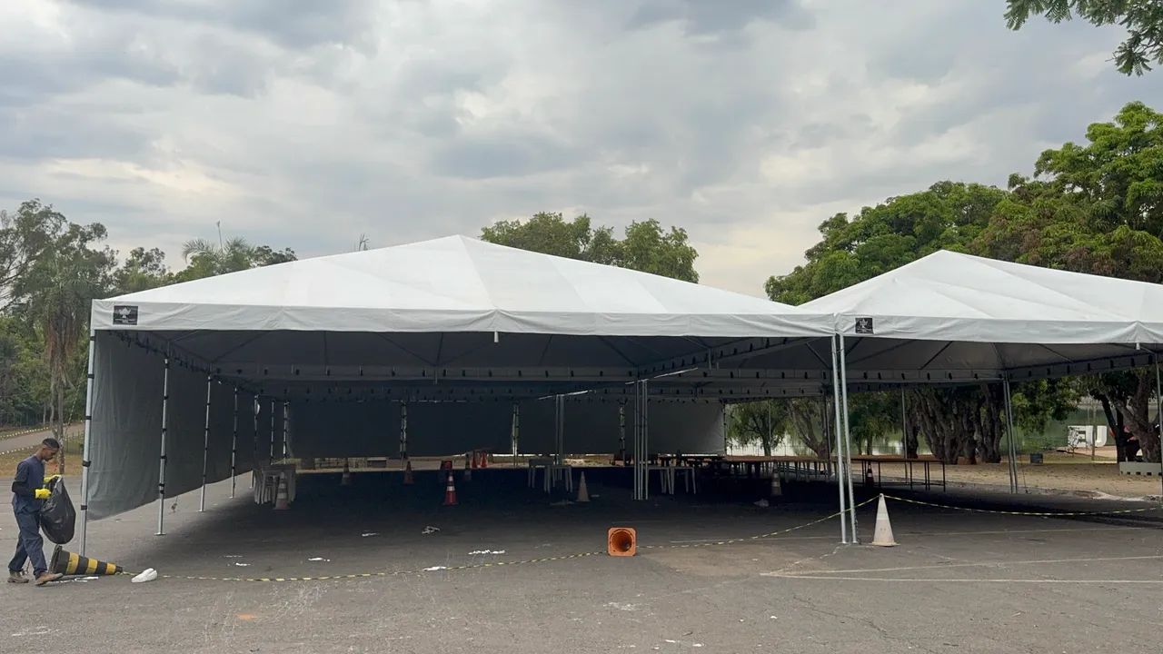 VENDE SE TENDA PIRAMIDAL 10x10, 5x5, 6x6. - Foto 4