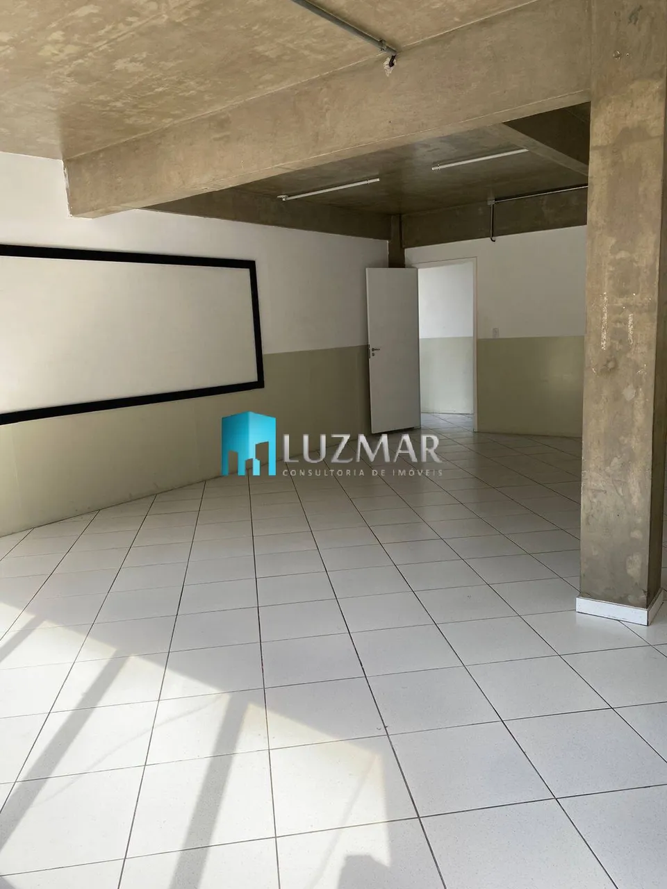 SALA COMERCIAL PARA ALUGAR PRÓXIMO AO SHOPPING CAMPO LIMPO 46 m²