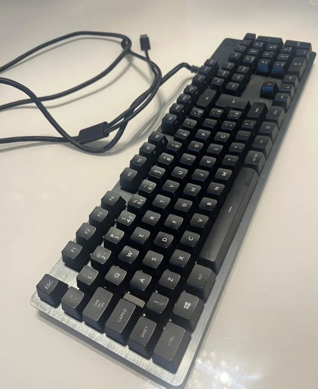 Teclado G413 carbon loghtech