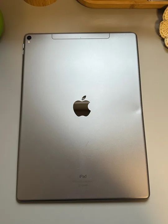 2 IPad (2ª geração, 12.9 polegadas, modelo A1671/ 5ª geração modelo A1823) LER DESCRIÇÃO - Foto 2