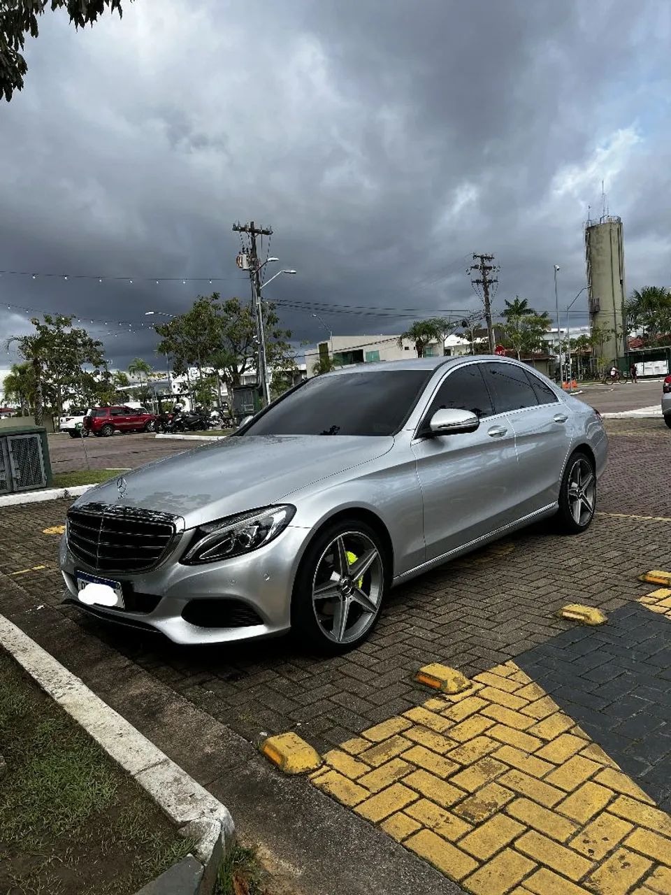 Mercedes-Benz c180