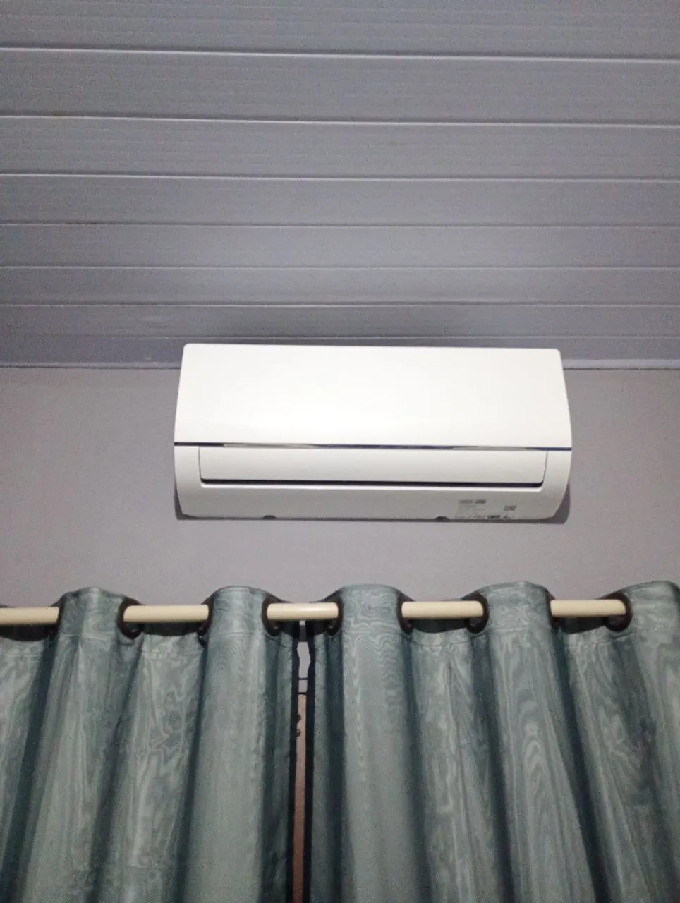 Ar-condicionado Split Branco Novo
