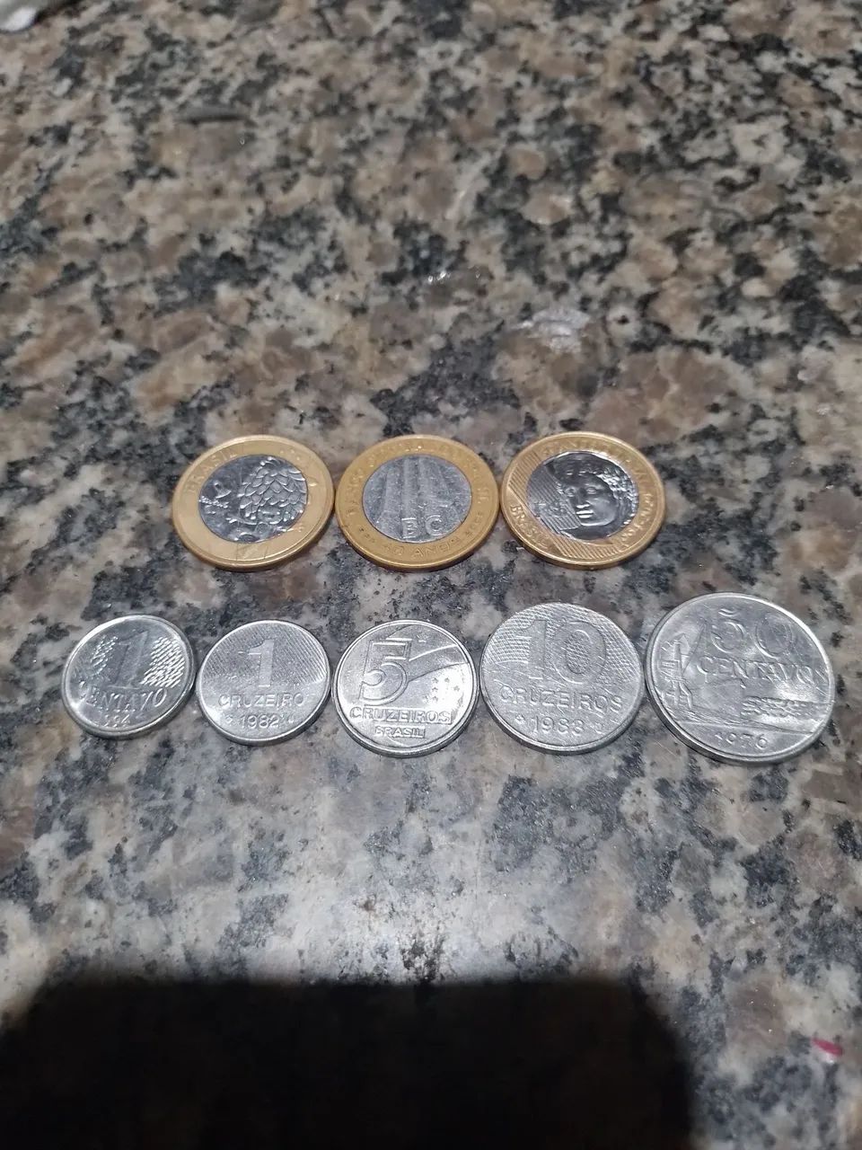 Moedas Brasileiras Antigas, negócio o preço de cada uma!!  - Foto 2