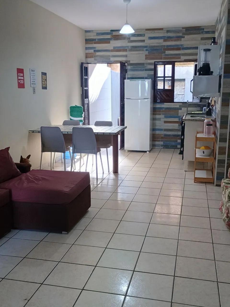 Alugo casa anual frente para o mar 3 quartos suite piscina varanda com churrasqueira