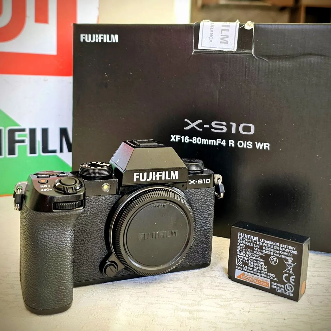 FUJIFILM X-S10 本体 Fujifilm Corpo da câmera sem espelho X-S10 - Preto | Amazon.com.br