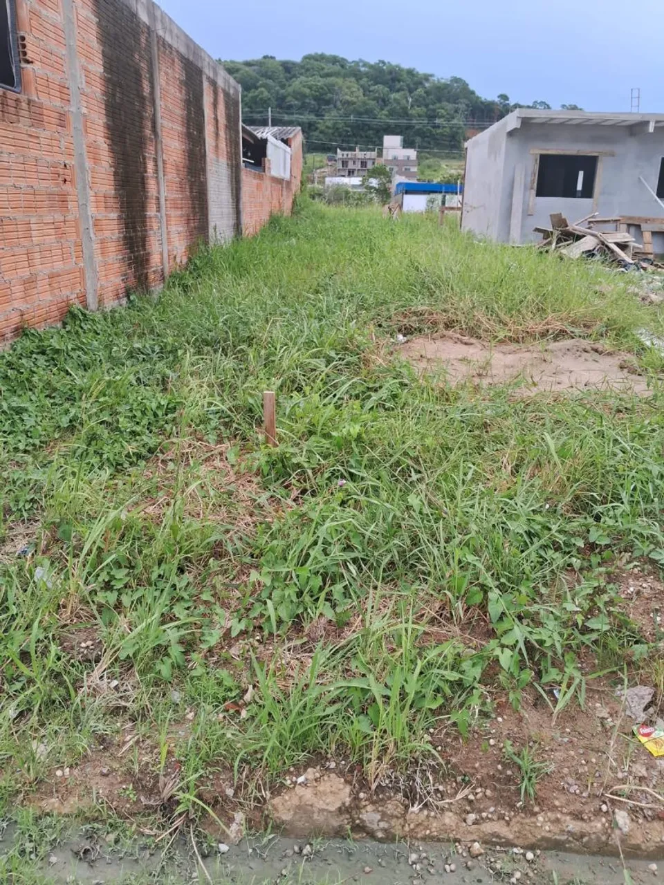 Vende-se terreno 80 mil