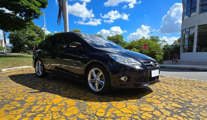 FOCUS SED. 2015 8000 ABAIXO DA FIPE