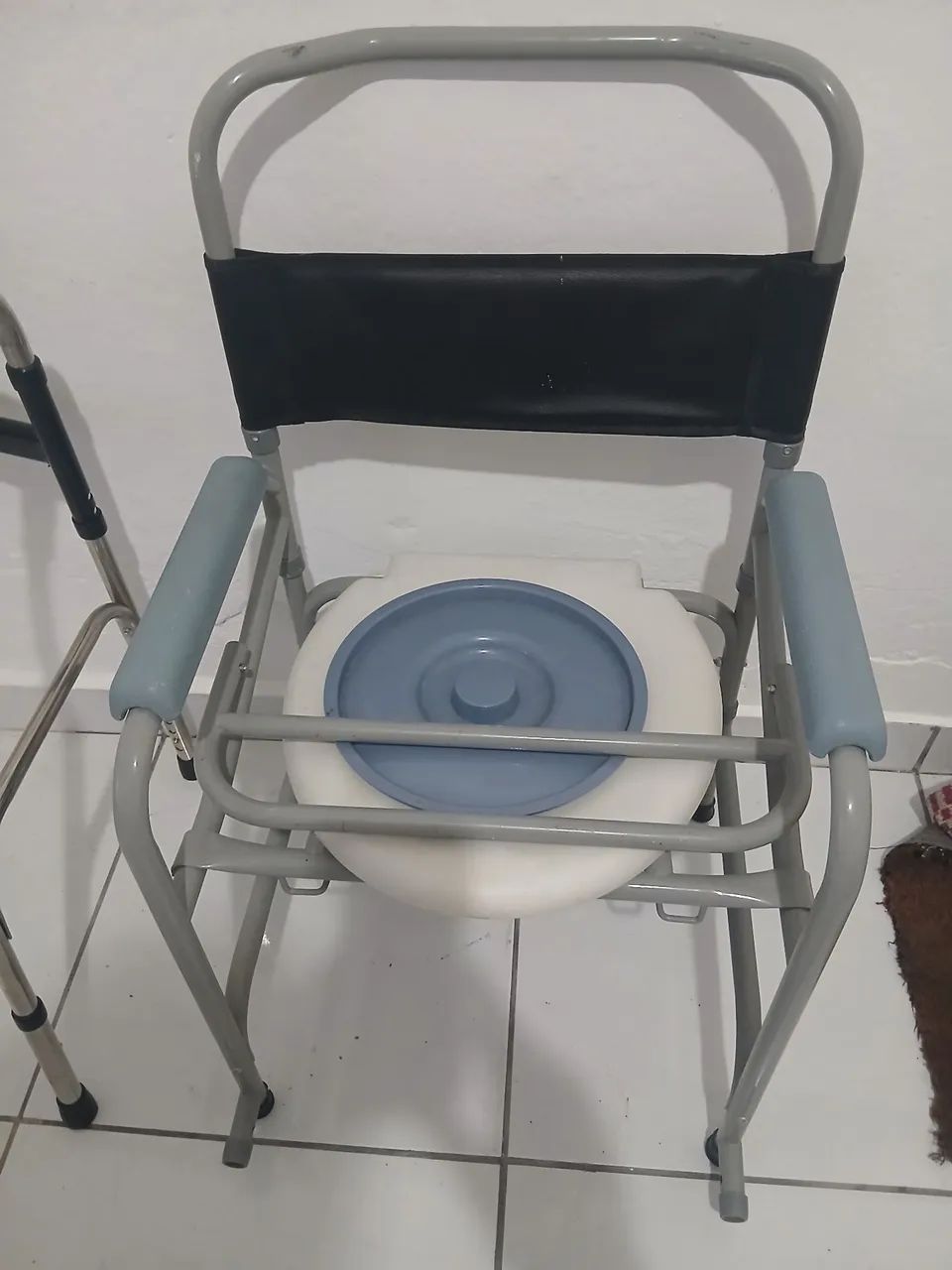 Cadeira higienica  - Foto 3