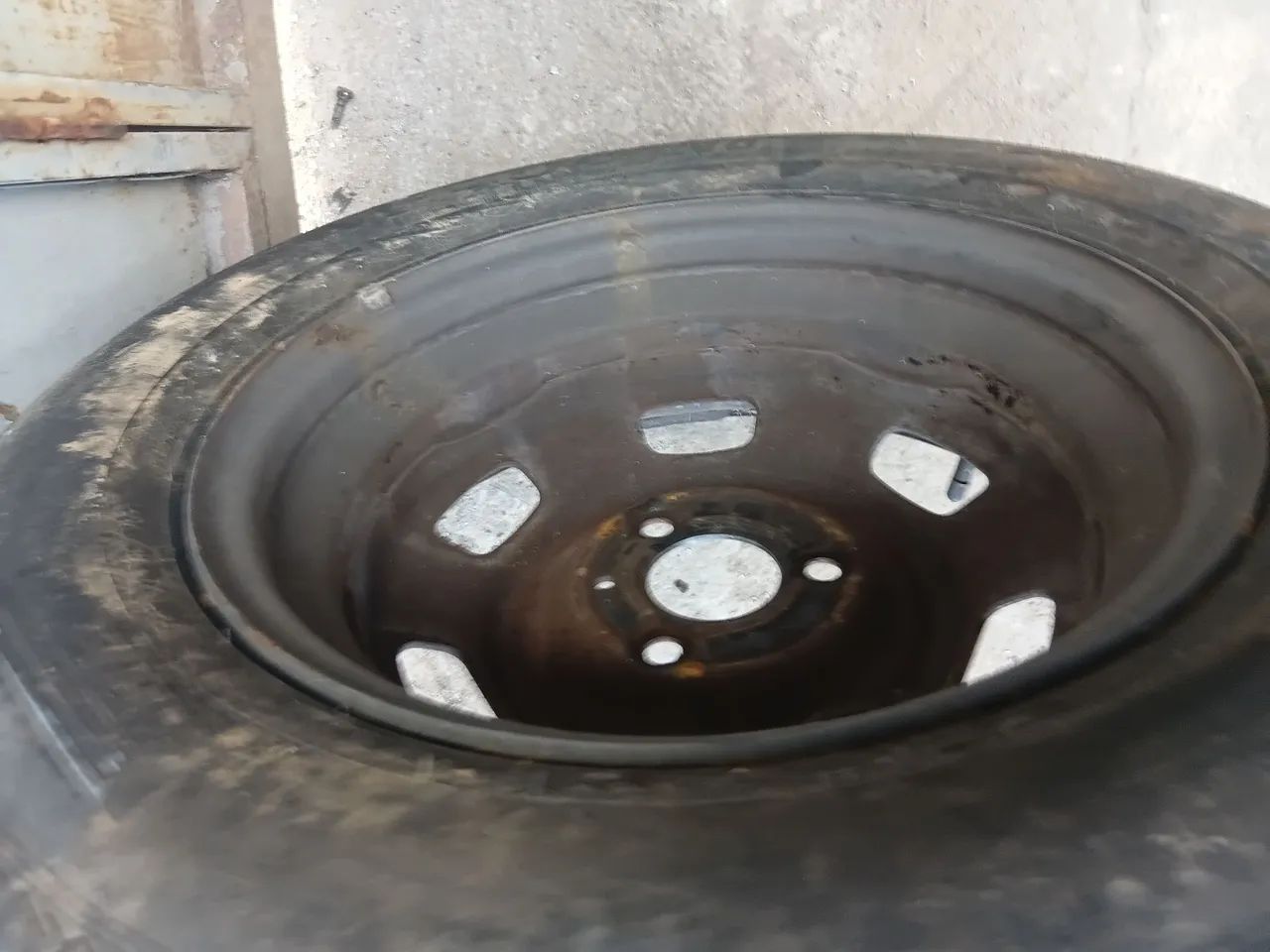 Roda 14 kwid - Foto 2