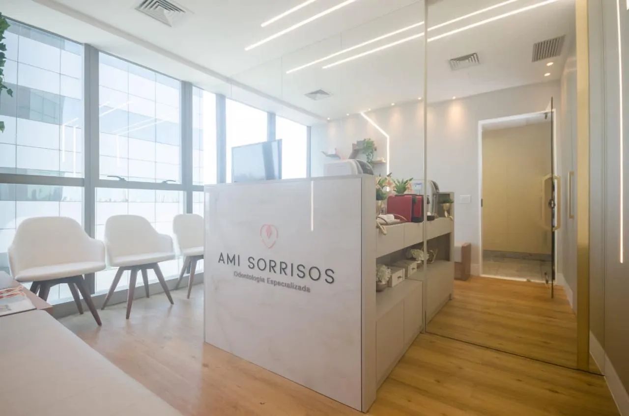 Repasso ponto de Clínica com dois consultórios odontológicos, todo equipado, decorado