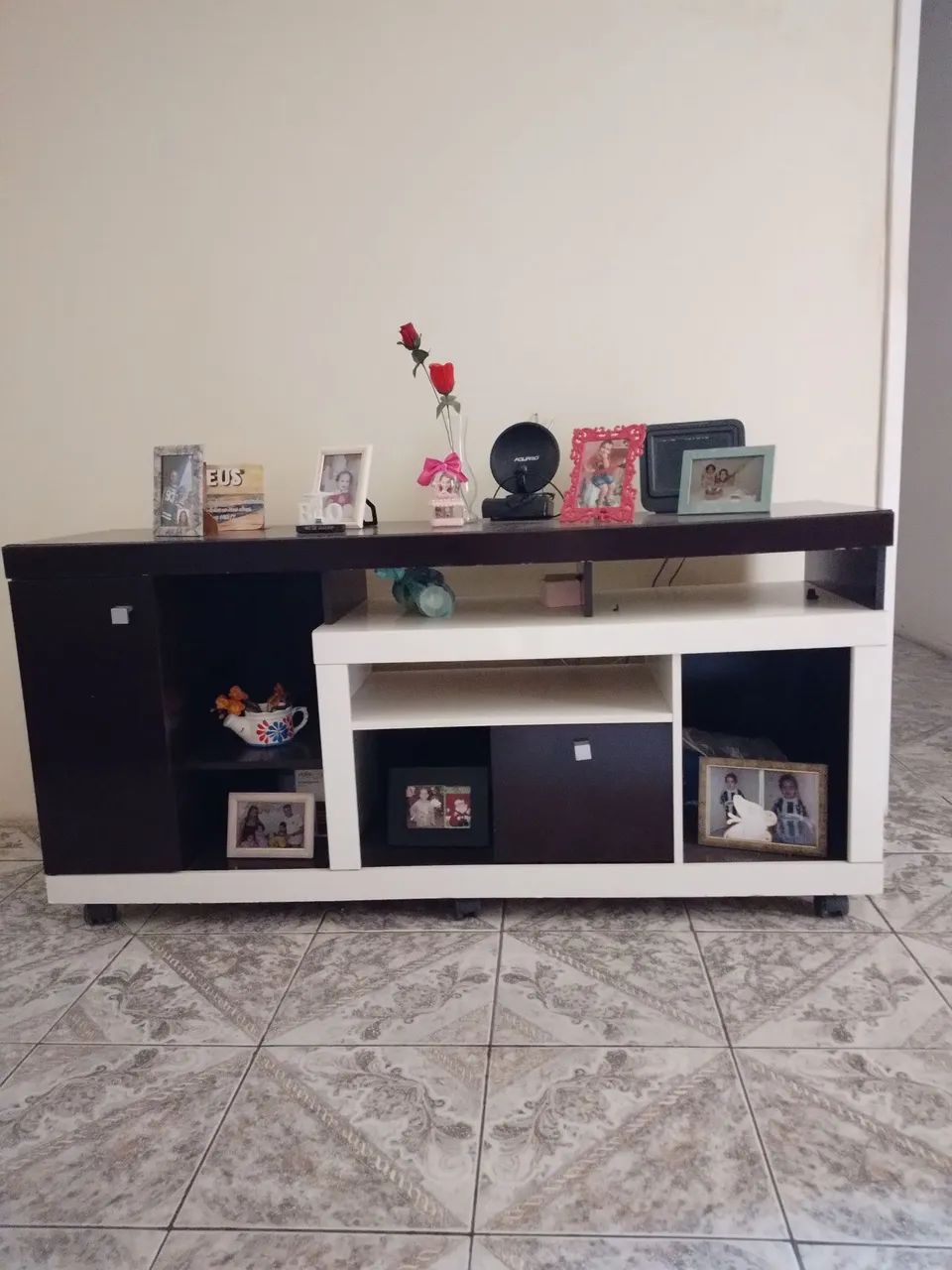 RACK PARA SALA DE ESTAR. 