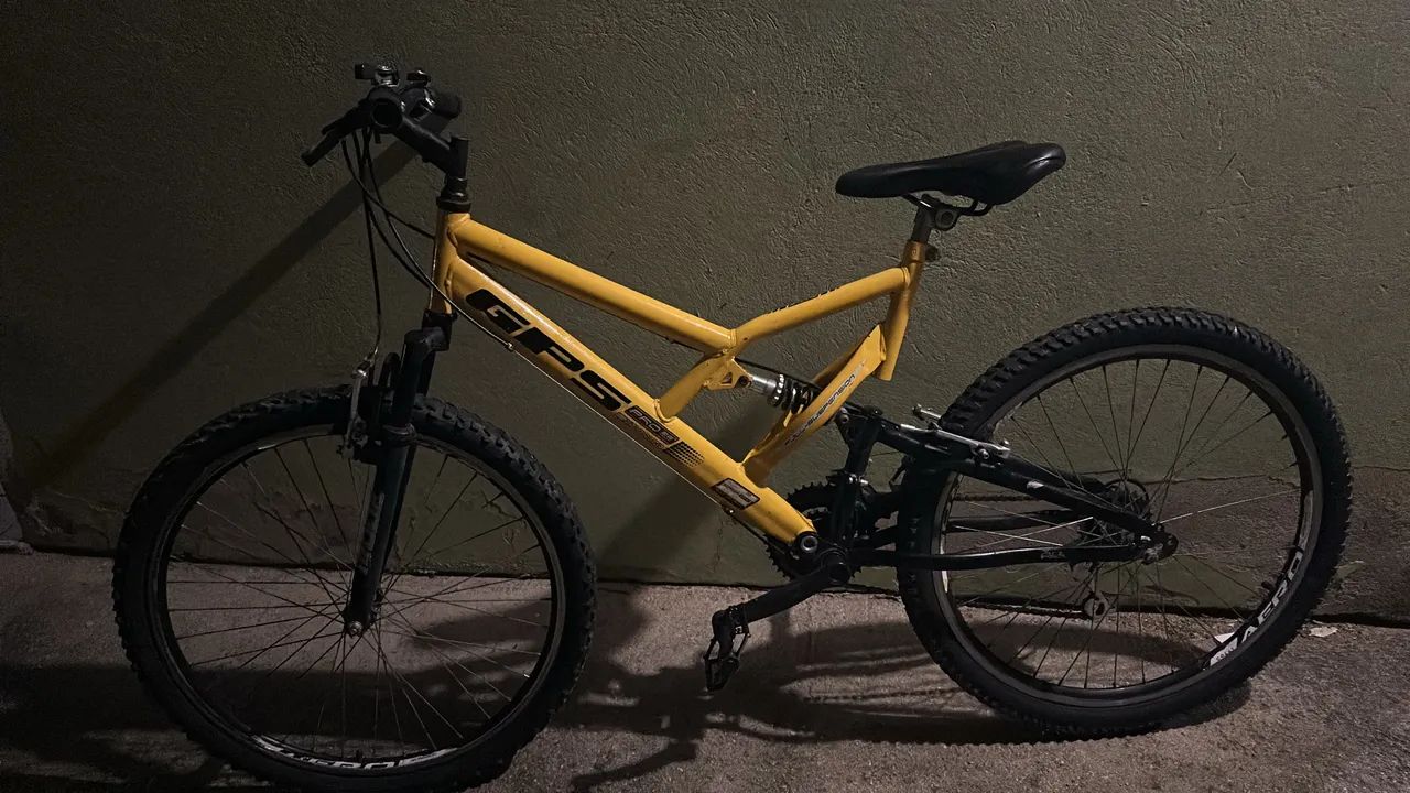 Bicicleta GPS Aro 26 Full Suspension Amarela 