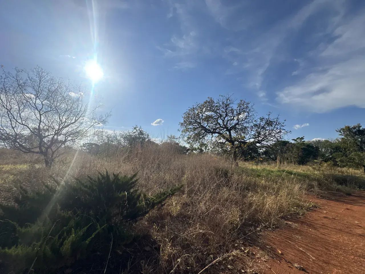 Chácara 20.000 m² com casa de 3 suítes a 2 km do centro de Funilândia - Foto 3