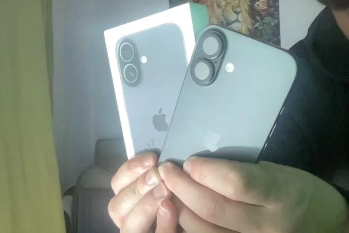 iPhone 17 256gb + Capa Geco 2 Meses Uso Impecável