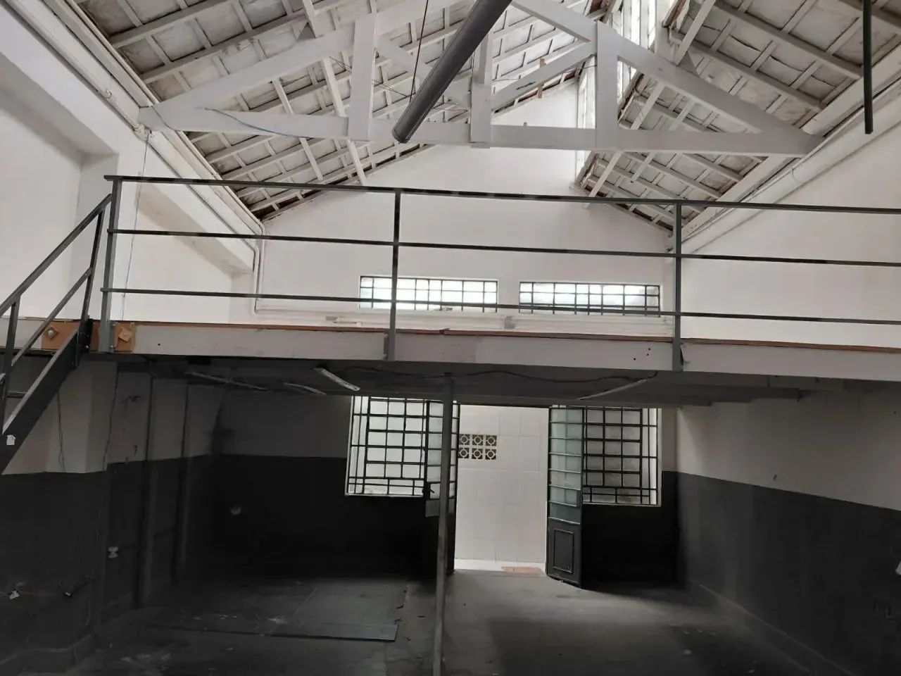 ÓTIMA LOCALIZAÇÃO - Foto 2