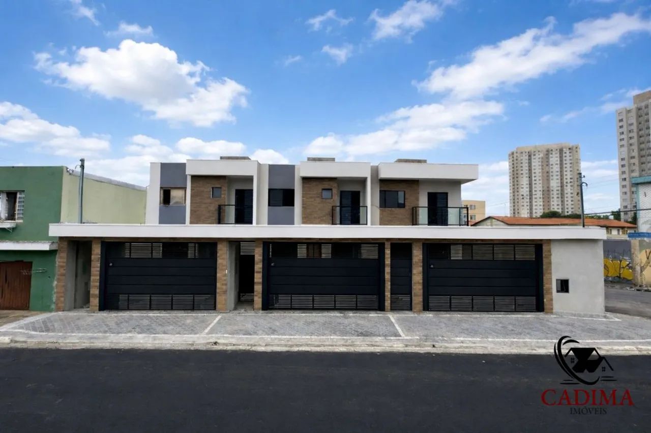 Casa para venda na com 2 suítes na Vila Ré!
